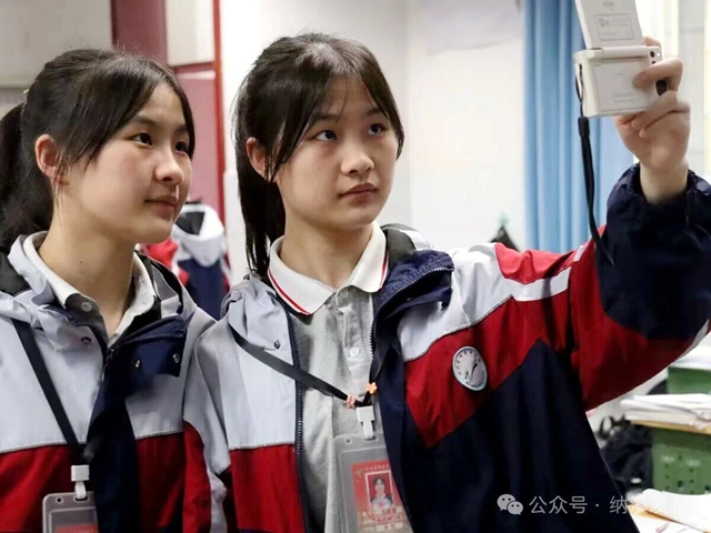 火遍全网的“扁担爸爸”找到了,来自纳溪(图7) 父7.jpg