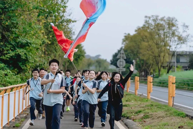 酒城良师 | 罗文燕:“幸福育人”, 让每一份成长都被温柔托举(图5) 燕5.jpg
