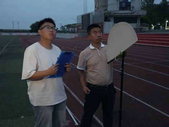 建校薪光・师者如炬|高宗伟:以数启智,用温暖唤醒迷途少年(图2) 高2.jpg