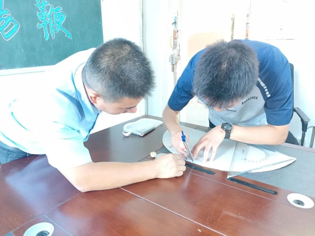 建校薪光・师者如炬|高宗伟:以数启智,用温暖唤醒迷途少年(图4) 高4.jpg