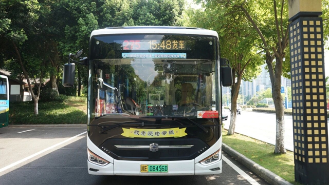 便民服务|泸州公交 "三屏同显" 发车信息一目了然(图1) 公交1.jpg
