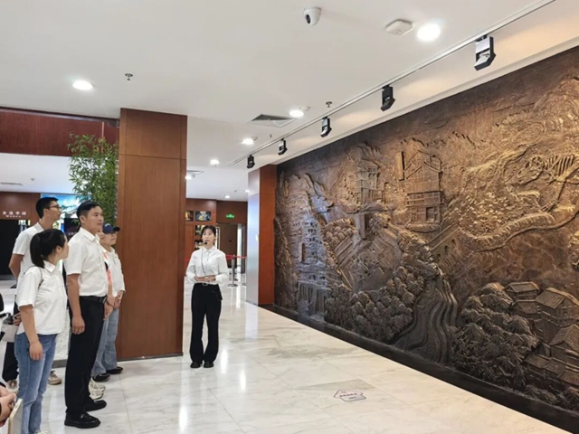 泸县建校第二党支部赴永川开展主题党日活动(图2) 永川2.jpg