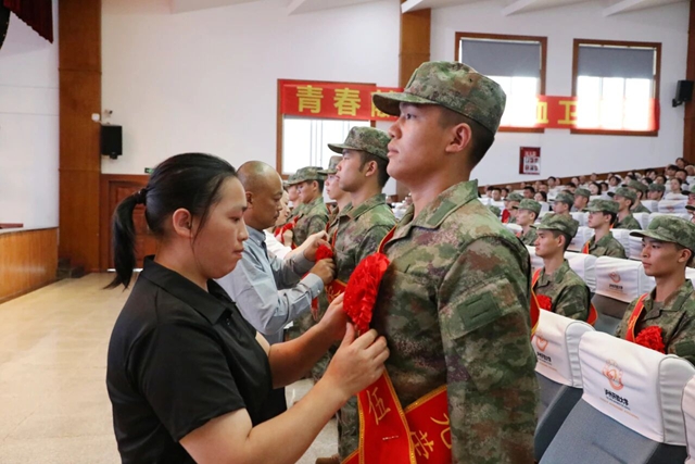 披戎装、踏征程！龙马潭欢送新兵