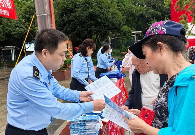 泸州市市场监管局启动2026年药品安全宣传周活动(图3) 民3.jpg