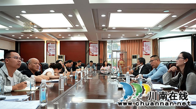 泸州市2026 年秋期中职三大类专业教研中心组活动在泸县建校举办(图8) 会议座谈.jpg