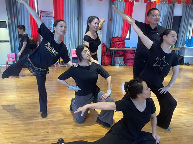 龙马潭区鱼塘街道云华山社区老年学校开班典礼暨中秋国庆文艺演出圆满举行(图5) 5.jpg