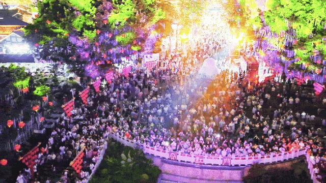 51万人次游宜宾!今年中秋“宜式生活”烟火沸腾(图1) 1.jpg