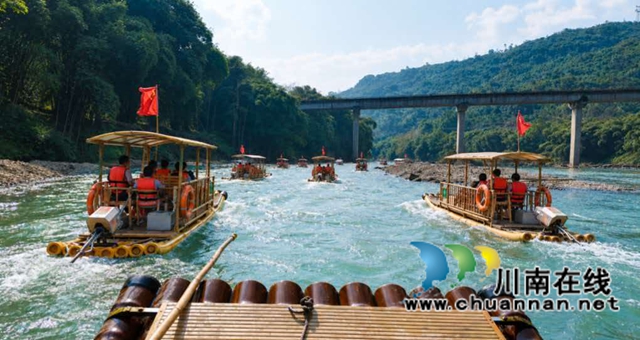 一筏摇碧水 万景富山乡——从永宁河竹筏看水务文旅融合的生动实践(图2) 2.jpg