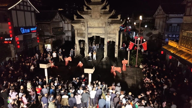 千年古驿道亮了!隆昌人都往南关赶,就为这场实景大戏(图2) 隆昌2.jpg