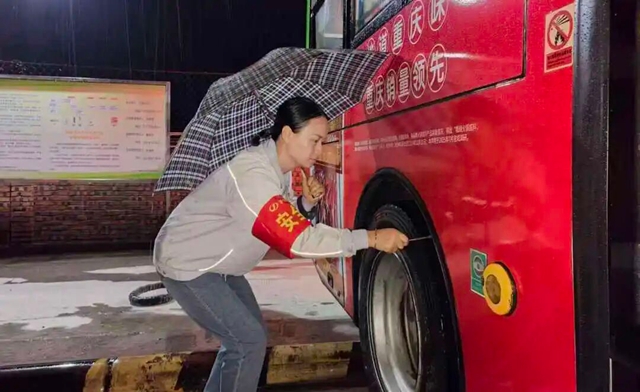幕后,亦有光|泸州交通一直在(图2) 1.jpg