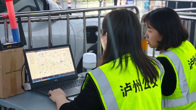 幕后,亦有光|泸州交通一直在(图4) 3.jpg