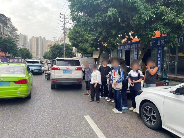 假期不是“护身符”!泸州持续严查超员车辆,多人被曝光!(图7) 查7.jpg