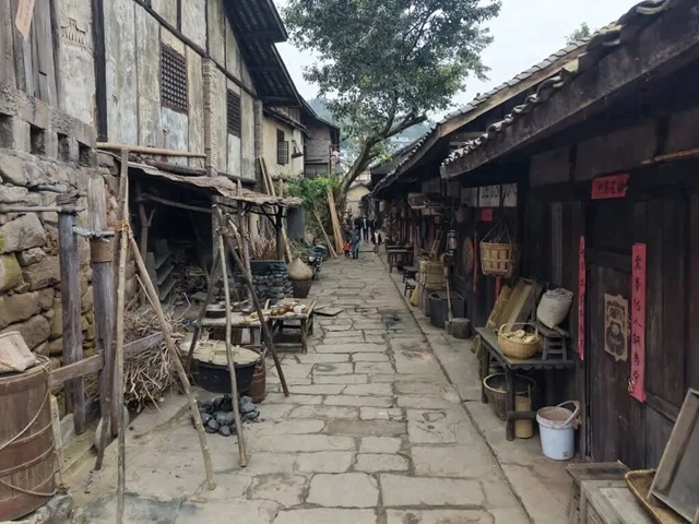 《伟大的长征》今晚开播,取景地在古蔺(图2) 长征2.jpg