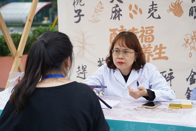 药香润酒城膳艺竞芳华|第三届川南渝西康养药膳大赛圆满落幕(图31) 32.jpg