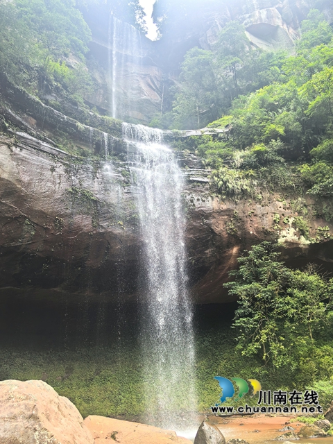 加快水帘洞溪降项目落地,以农文旅融合筑牢瑶寨民生就业根基(图1) 1.jpg