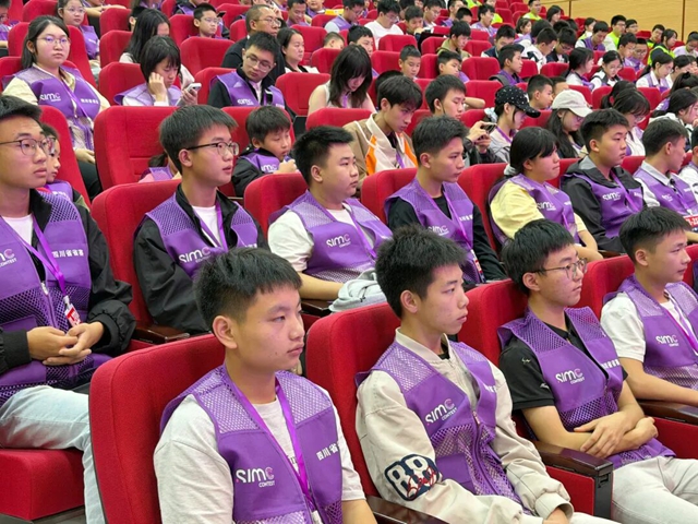 6000余人同台“赛”科学 | 首届全国青少年科学探究建模能力大赛省赛泸州开幕(图2) 2.jpg