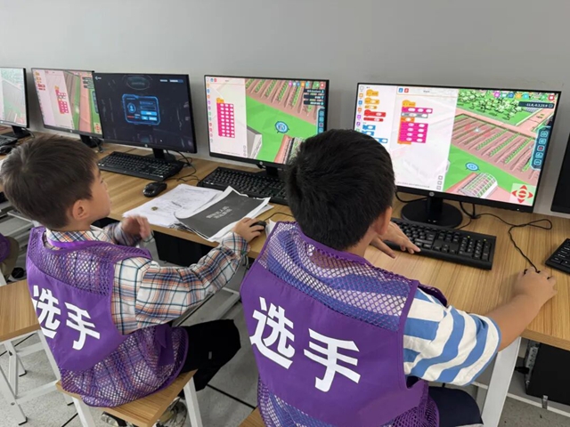 6000余人同台“赛”科学 | 首届全国青少年科学探究建模能力大赛省赛泸州开幕(图5) 5.jpg