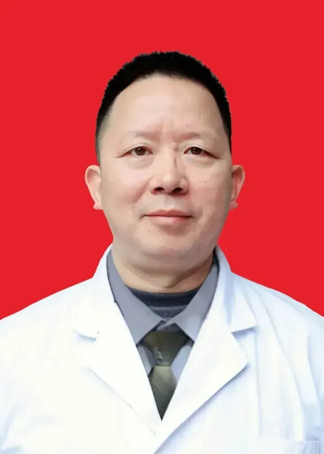 明天起,西南医大中医院鲜玉军主任正式恢复门诊(图1) 军1.jpg