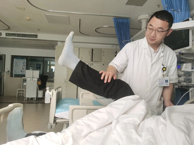 一天十几个危重病人!这里,就是救命的!(图4) 4.jpg