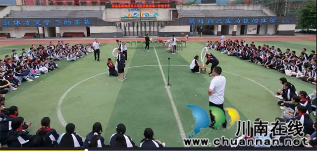 妙趣科技·乐在物理——护国中学开展趣味物理科普进校园活动(图1) 2.jpg