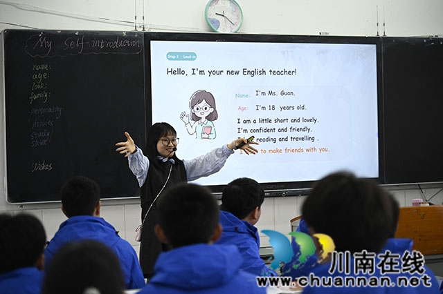 深耕教研强师资 精准视导促备考——泸县中职 2026 年秋期公共基础课教师培训暨高三教学视导活动在泸县建校举行(图4) 英语教研课.jpg
