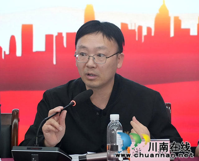 深耕教研强师资 精准视导促备考——泸县中职 2026 年秋期公共基础课教师培训暨高三教学视导活动在泸县建校举行(图10) 泸县进修校副校长游翔发言.jpg