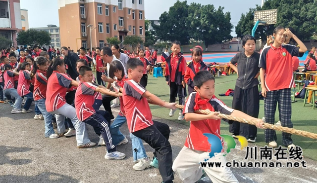 挥洒运动激情,绽放青春风采|泸县天兴镇学校举办第30届秋季田径运动会(图11) 11.jpg