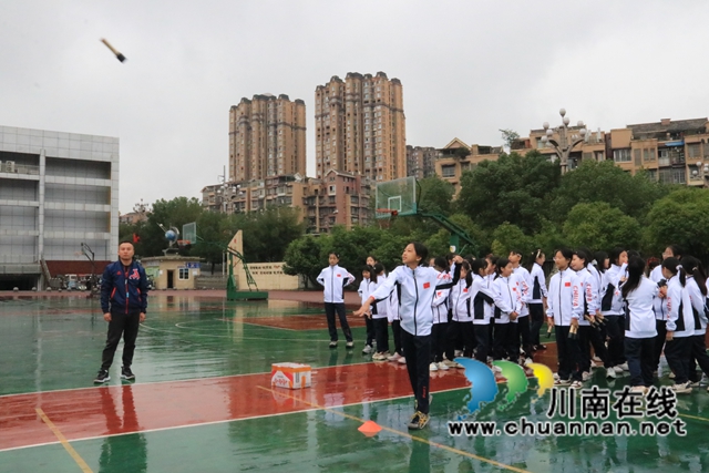 投掷 (2).JPG