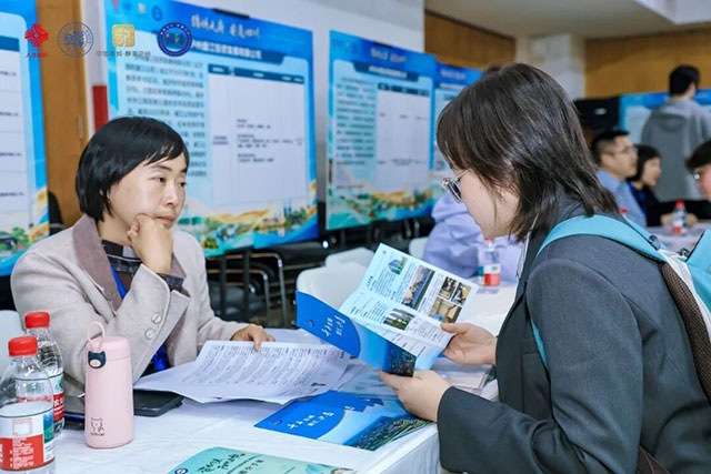 泸州市赴复旦大学开展“悦来·酒城”专场校园招聘活动(图8) 10008.jpg