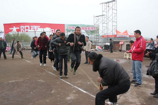 立石镇:农民运动会趣味多多(图2) 立石镇:农民运动会趣味多多(图2)