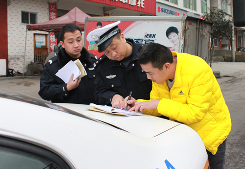 叙永大力开展摩托车专项整治工作(图1)