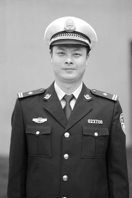 泸县、自贡部分交警获省公安厅交警总队表彰(图2)