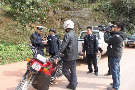 叙永县摩托车集中整治成效明显(图2)