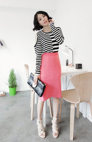 打底衫+半身裙 换季越穿越漂亮(图10) 打底衫+半身裙 换季越穿越漂亮(图10)