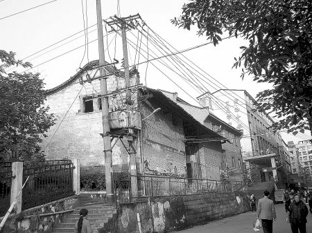 话当年 见证刘伯承保卫泸州 成危楼 百年起义电报局被拆(组图)