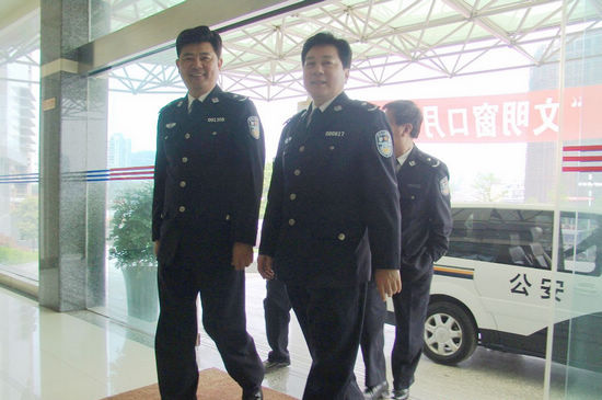 长航公安局领导到泸指导治安防控体系建设(图2)