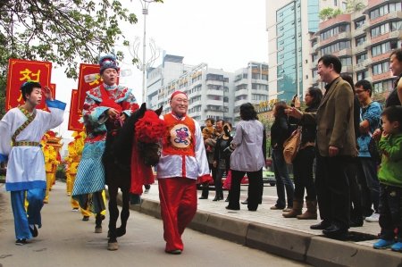 自贡80后新人DIY中式婚礼