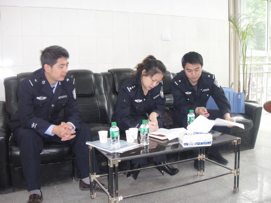 警校共育“大走访”走进幼旭校园(图1)