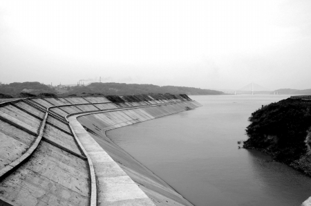 泸州：一座水库一只锣一有险情就敲锣吹哨(图1)