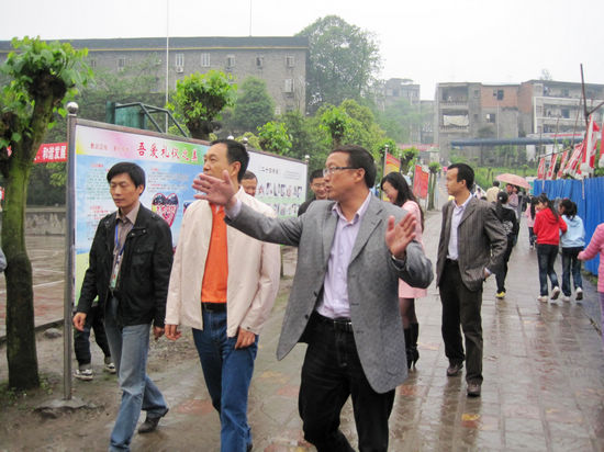 泸州市城北学校获市“创先争优”检查组高度评价(图1) 泸州市城北学校获市“创先争优”检查组高度评价(图1)