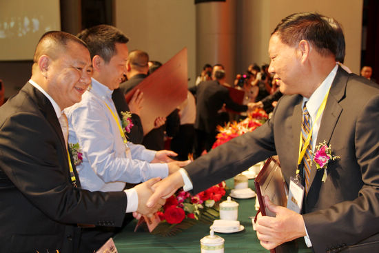 成都泸州商会在蓉成立&nbsp;林代湘当选首任会长(图4)