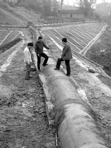 自贡:建成新管网 北环路污水“归流”(图1) 自贡:建成新管网 北环路污水“归流”(图1)