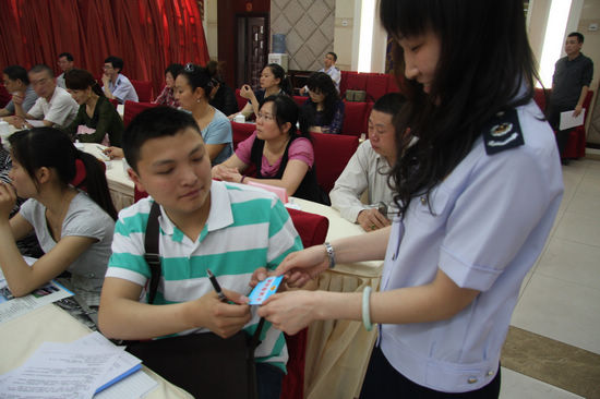 纳溪区国税局专业服务促进专业化管理(图2)
