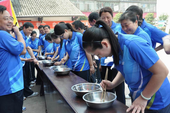 棉花坡镇：举办职工运动会&nbsp;献礼建党90周年(图2)