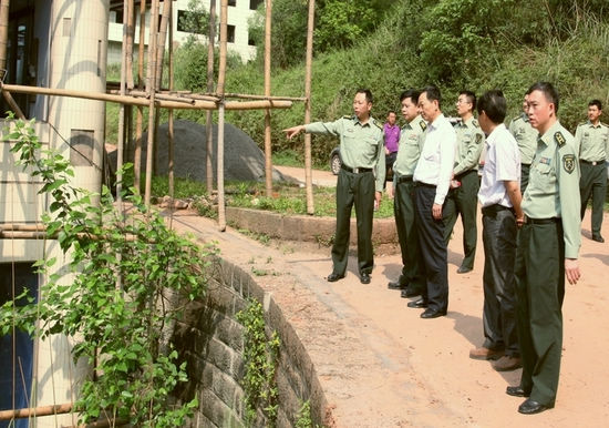 陈万春检查指导全市国防动员综合教育训练基地建设(图2)