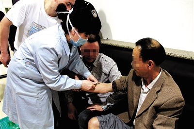“醉驾入刑”：内江市查获首例酒后驾驶(图1)