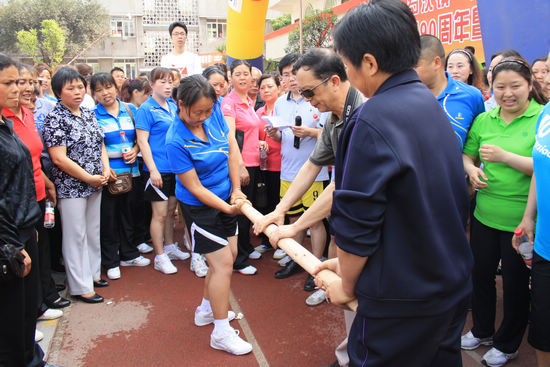 泸州：罗汉镇召开第三届运动会(图5)