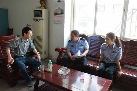 叙永交警“大走访”紧密联系工作实际(图1)