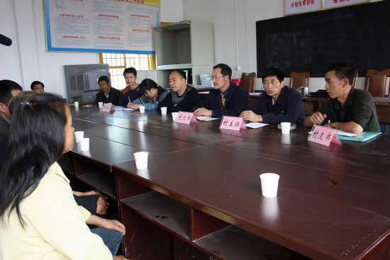 龙车镇：村级集中办公&nbsp;便民更贴心(图1)