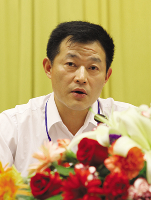 政协江阳区七届五次会议胜利召开(图2)